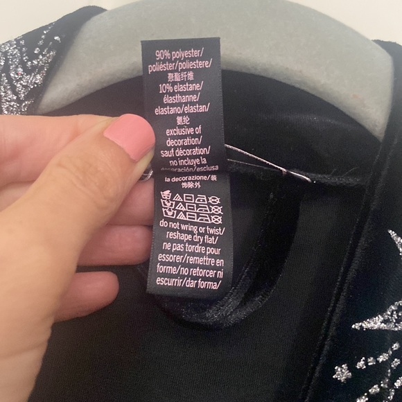 Victoria’s Secret Velvet Star Robe - Picture 4 of 8